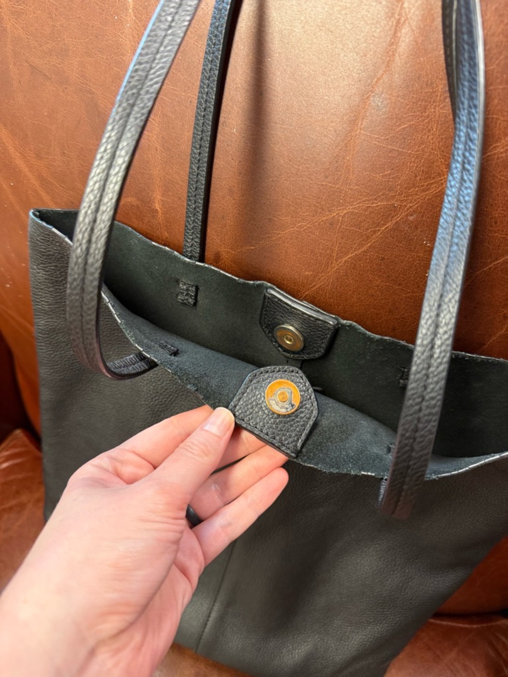 Banana Republic Black Leather Tote - Picture 3 of 4